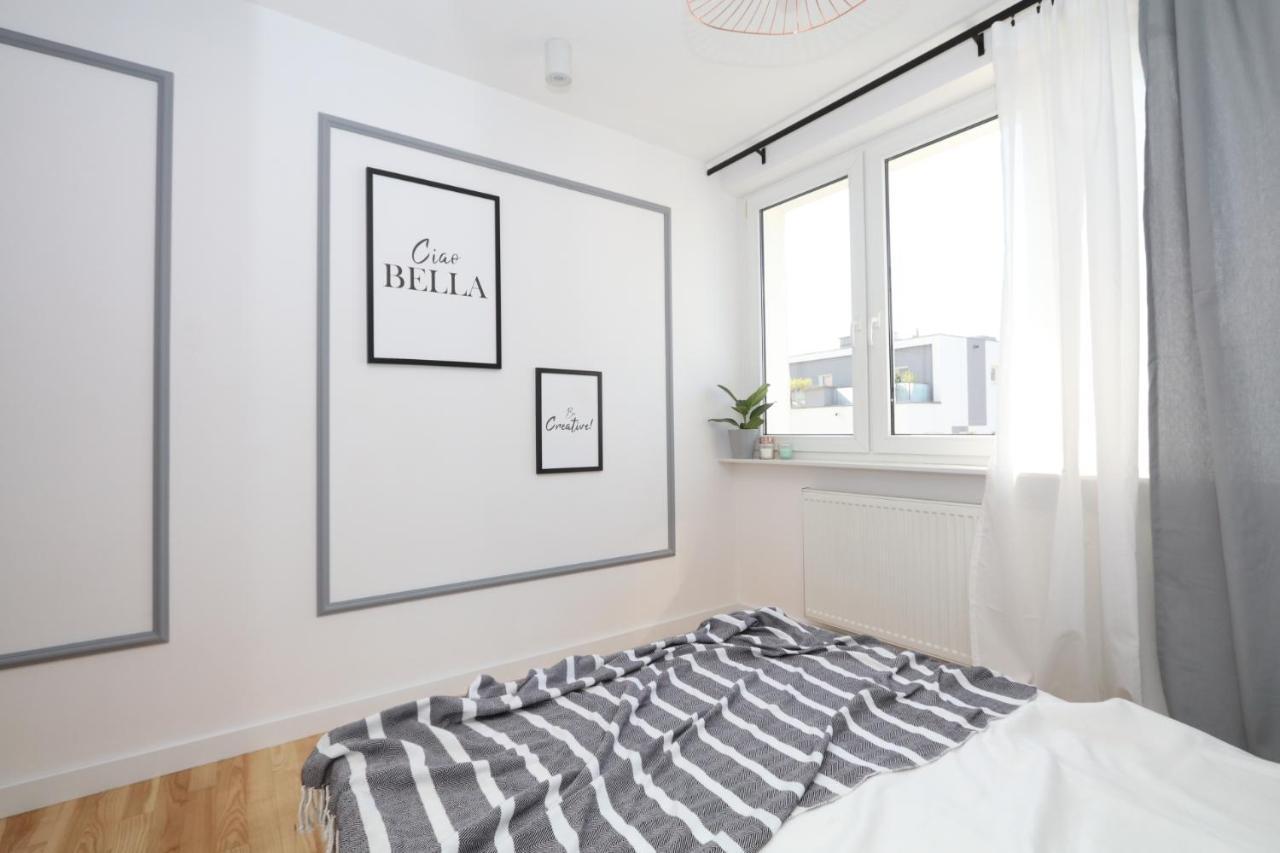 Romaszewskiego Żoliborz bedroom pokój Metro Varsóvia Exterior foto