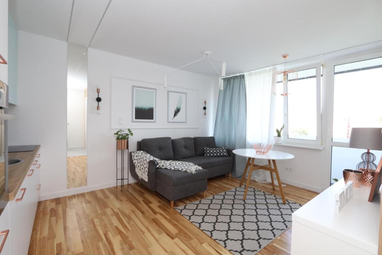 Romaszewskiego Żoliborz bedroom pokój Metro Varsóvia Exterior foto