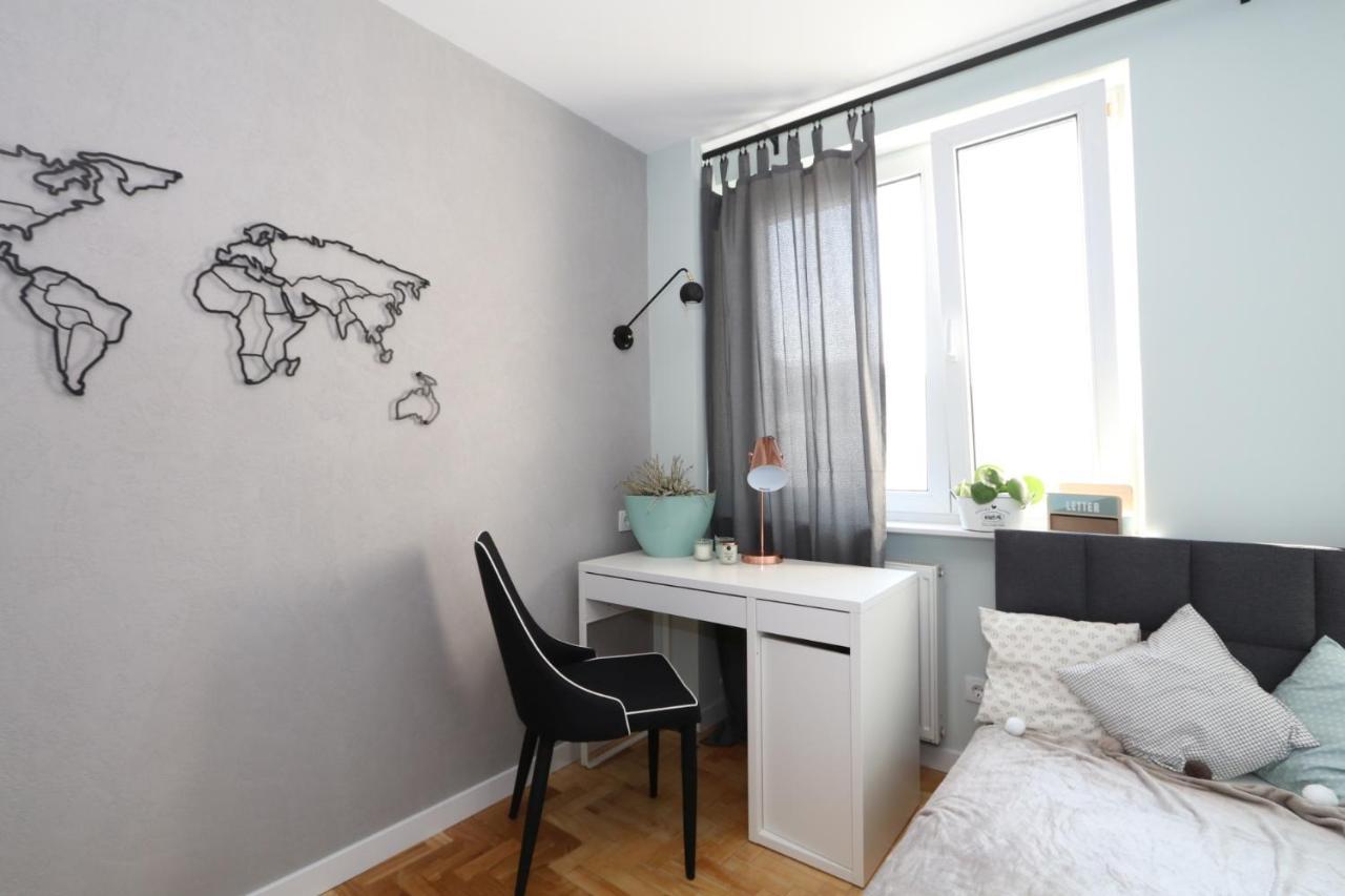 Romaszewskiego Żoliborz bedroom pokój Metro Varsóvia Exterior foto